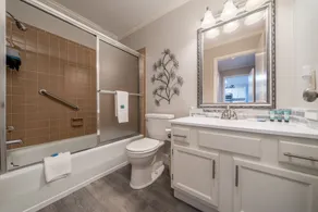 South Shore 1 bdrm! Gameroom! MiniGolf, 2 pools, pickleball, tennis, etc! - Image 4