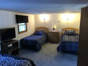 Embden Pond Lakehouse Rental - Image 5