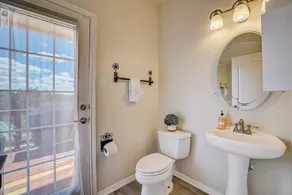 Spacious, Dog-Friendly Home with Two Decks, Views, Grill, W/D & Community Pool - Image 4
