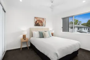 Comfortable 3-Bed Retreat Close Parks - Image 5
