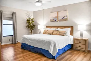 Family-Friendly Beachside Stay: Ground-Floor Patio Walk-Out, Heated Pool & Spa-like Hot Tub 🌴 - Image 4