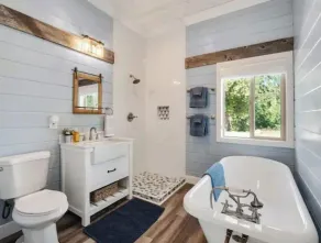 Charming 2BR Farmhouse Amazing View of Mt. Rainier - Family Friendly + Game Barn - Image 3