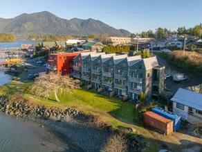 Tofino Eco Waterfront Condo - Image 5