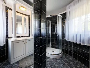 Villa Big Thuja by Interhome - Image 2