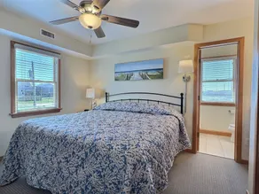 Sea Horse- Oceanside- Only a short Walk to Beach- Community Pool & Spa - Image 5