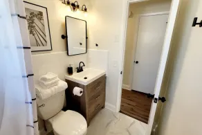 Twin Palms Oasis | King Suites, Florida Room & Near Gulf Beaches - Image 3