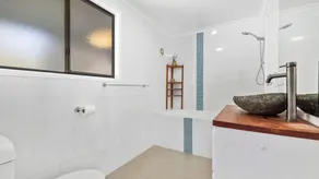 A cozy home located in the coastal village Corindi Beach - Image 2