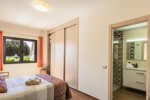 Neue freistehende Villa in erster Meereslinie auf dem renommierten Golfplatz von Fuerteventura - Image 5