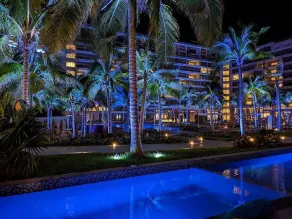 Luxuries space , all inclusive, Pools, Spas, Gym, Bars, Child Friendly - Image 5