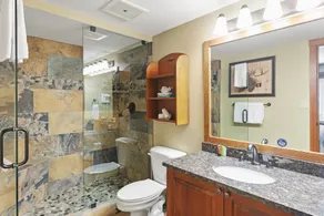 Ski-in - ski-out Powderhorn Condo with Shared Hot Tubs a Pool & Gym at Club Solitude - Image 3