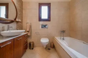 Four-Bedroom Private Family Villa with Pool, 400m from the Beach. Villa Russelia - Image 3