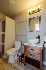 Captain's House- Luxury Beachfront Home. 2 Levels for group fun or privacy - Image 3