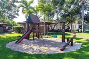 BZ03 Casa em Condomínio Clube a Passos da praia - Image 2
