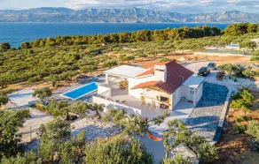 Amazing home in Splitska-Supetar - Image 4