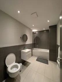 Crown Street Chic Retreat - Image 3