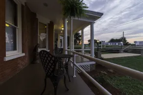 Grand Victorian Inn - Image 4