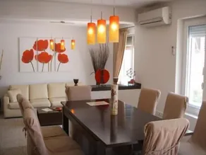 Immaculate 6-Bed Villa in Balchic Bulgaria - Image 4