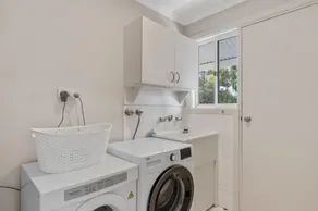 Hidden Little Gem, Luxury Township Escape in Middleton - Image 2