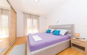 3 bedroom stunning apartment in Kastel Gomilica - Image 4
