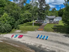 Lakefront Chalet on Lac-Simon with Sandy Beach, Sunsets & Fireplace - Image 5