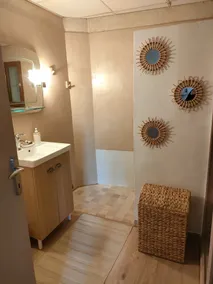 La maison d'Yvette - Gîte avec piscine, terrasse privée et vue - Image 2
