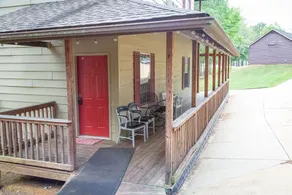 studio rm w/ full kitchen, 1 bth , private deck, & WiFi @ Kick Back Ranch. - Image 5