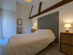 Charming cottage in Torsac with terrace, pets allowed - Image 4