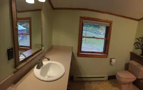 Cozy Upstate Adirondack Cottage Getaway - Image 5