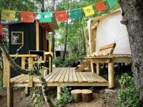 unique eco living with lake view - Image 3