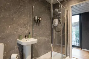 Unique 1 Bedroom Eco-Retreat in Old Chalford! - Image 5