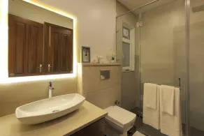HYDEWEST INDIA Astor Suite 3 Bedroom Luxury Serviced Residences Apartment - Image 4
