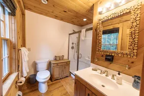 Deerwood Hill ~ après ski cabin • hot tub • fire pit • Stratton • Manchester - Image 4