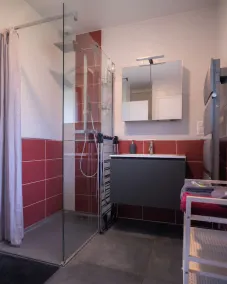 Dejligt nyt hus stille, tæt på butikker 8 km fra Aix-les-Bains - Image 4