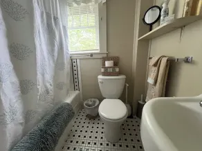 Ny pris! Charmerende 1920s Shoreside Cottage med flot udsigt! - Image 4