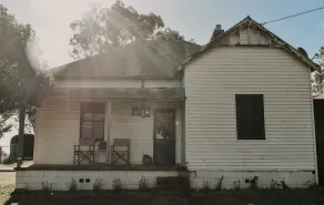 Primrose Cottage on Millamolong Station - Image 5