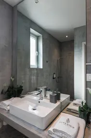 Superior One Luxury Apartments - Image 5