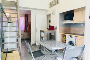 Bonita casa en una residencia arbolada, gran piscina colectiva. Estacionamiento privado. - Image 4