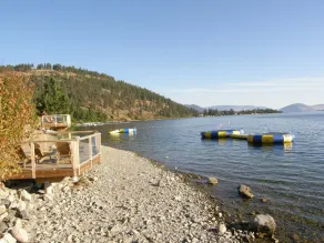 Peaceful Lake View Cottage, La Casa Resort, Okanagan Lake - Image 3