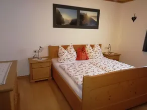 Embacher, House - Apartamento / 2 quartos / chuveiro, WC - Image 3