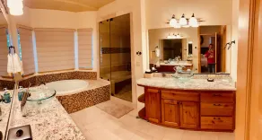Luxury Custom Home w/ Views, Game Room, Jacuzzi, Close to Hiking/Biking Trails - Image 4