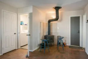 Pet-friendly house 35 minutes from ABQ airport;  45 minutes to Santa Fe; Artsy  - Image 2