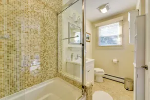 Stroll to Commercial St! Coastal Retreat w/ Patio - Image 4