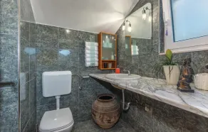 Stunning home in Vinisce - Image 2