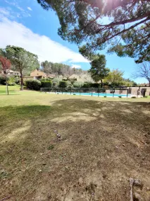 Großer Garten und Poolvilla in Familiengröße - Image 2