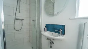 Coast & country luxury cottage in pretty village, w/local pub. Beach 15 mins. - Image 3