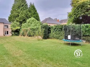 Family Retreat with Garden, Near Leisure Activities - Image 2