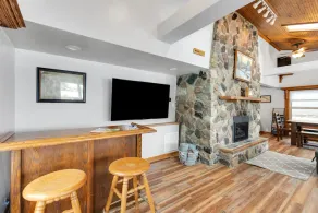 Maston Lake Cottage: Sun, Sand & Serenity – Make Summer Memories at Maston Lake! - Image 2