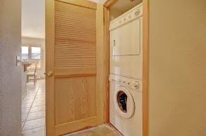 522 Watch Hill - Image 2