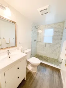 Charming Cape Cod cottage on Depot Pond & bike trail with pond access - Image 2