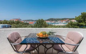 One-Bedroom Apartment In Jezera - Image 5